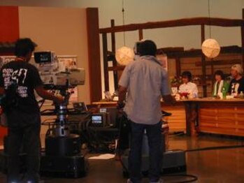 アトリエ ドゥ エッフェ(atelier du EFFE)/メディア、コーナー担当