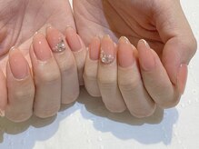 ネイルズ ララ(nails Lala)/コーラルピンク。