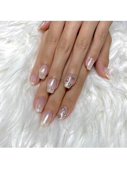 ル ミルト(Lu Mirto)/ホワイトミラーネイル