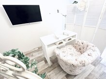 アムルナ(amluna)の雰囲気（大型テレビ完備☆リクライニングチェア完備(フット)快適空間♪）