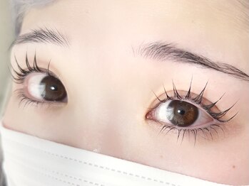 エミニー(Eminy.)の写真/自然な仕上がりに、ほんのり華やかさを◎ボリュームも上品さも、どちらも叶える魅力を引き出す目元づくり♪