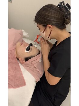 敏感肌専科・眠れる美肌脱毛Amitie札幌琴似店〈顔脱毛/毛穴洗浄/フェイシャル〉/【施術】顔脱毛