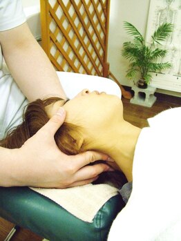 和整体院/<和の５>肩・首まわりほぐし-２-