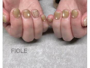 フィオル(FIOLE)/ピスタチオカラー☆