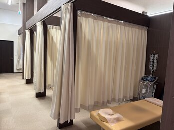 若松整体院 太白区院/広々とした院内で☆