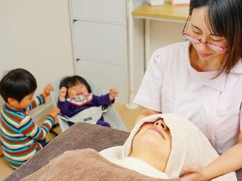 わたしのごほうび/ママの隣でも待ってるのもアリ