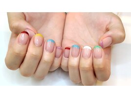 カラフルフレンチネイル