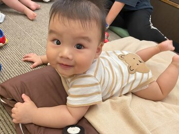 子育てママの整体サロン/施術中のお子様の様子