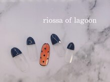 リオッサ オブ ラグーン(RIOSSA of Lagoon)/パッツンフレンチ×ドットネイル