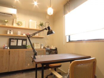 コルザ(COLZA)の写真/自爪を削らないフィルイン施術で綺麗な美爪をキープ！いつまでも美しくいられるネイルをご提供いたします♪