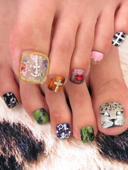 カラーズ 浜松店(colors)/個性派トレンドネイル(*^^*)