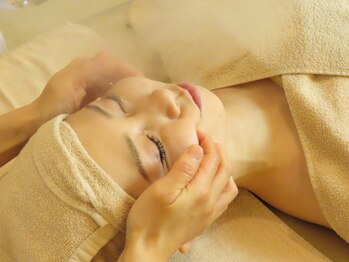 サロンニコ(salon Nico)の写真/【駐車場有/南平岸3分】TVでも注目！30才から本格小顔コルギ『美肌顔筋膜リリース』痛気持ち良いがクセに♪