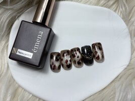 ニュアンスヒョウ柄