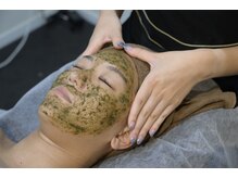 ブロウズラボ 北堀江店(BROWS LABO)の雰囲気（話題のハーブピーリングもあり！毛穴洗浄やフェイシャルケアも。）