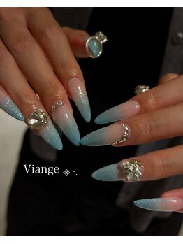 ネイル ヴィアンジュ(Nail Viange)の写真/“盛れる“長さ出し・アートお任せください♪