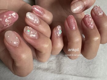 【きらきらニュアンス星ネイル】