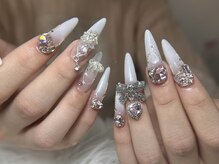 LUCI NAIL新大久保【ルシ ネイル】長さだし/持ち込み/ゴテゴテ/パラジェル/フィルイン/