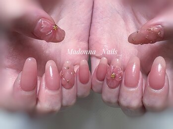 マドンナ ネイル(Madonna Nails)/