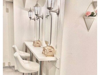 ビューティースタジオ韓美 新宿御苑前/ドレッサー完備