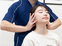 骨格と筋肉の構造に基づいた施術で体を楽にします【肩こり腰痛】