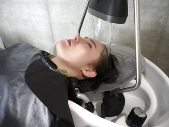 ヒミツ 銀座本店(HIMITSU)の写真/心から落ち着く”和”の雰囲気で≪話題の頭浸浴/クリームヘッドスパ≫をご提供◎スパニスト在籍