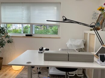 シュロー(SUROOU)/ネイルサロン店内