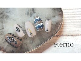 ネイティブ柄ネイル