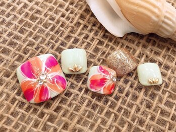 アンティム(Intime)/FOOT塗りかけフラワー ¥10000