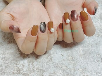 フランセス(Frances)/球体パール×マグネット