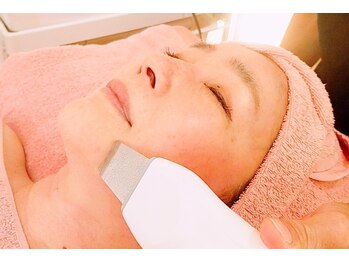 カリタス(CARITAS Total Beauty Esthetic Salon)/毛穴黒ずみ改善★超音波毛穴洗浄