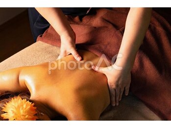 アクアフラワー(Aqua Flower)/筋肉に効かせた施術