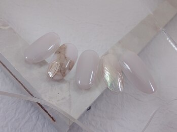 ディバイン ネイルズ(DIVINE NAILS)の写真/春ネイルで指先を彩る♪《6種から選べる】ニュアンス2本アート¥5500パラジェル+¥1000