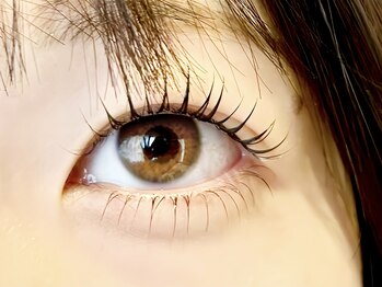 アイラッシュモアナ(eyelash MOANA)/中顔面短縮上下ラッシュリフト