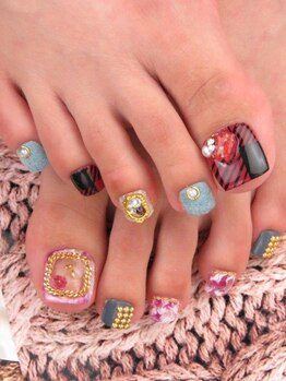 カラーズ 浜松店(colors)/ゴールドスタッズ( *´艸`)