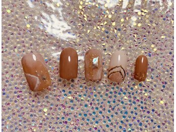 ヤン(YAN)/ネイルデザイン