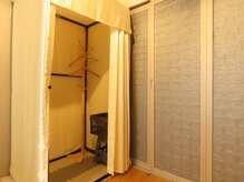 オアシス/更衣室