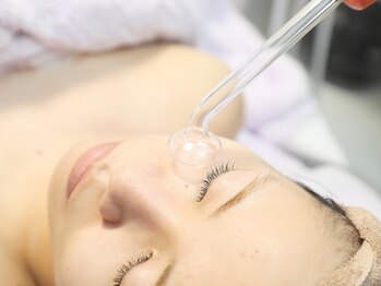 グランドール(Grandeur)/一度でお肌の変化が分かります