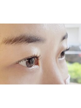 ナチュラル上品な目元にしたい