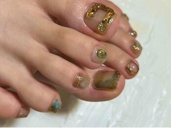 エンダン フクオカ(Andern fukuoka)の写真/【足元を彩るフットネイル◇】経験豊富なプロによる繊細な施術！フォルムにこだわった仕上がりで満足度高◎