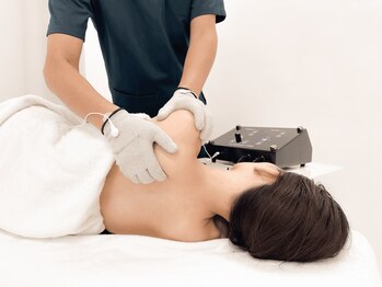 パルス/肩・腕の付け根の痛みも解消★