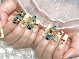 個性派クリスマスネイル