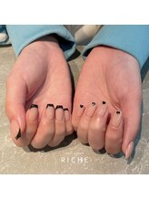 リッシュ(RICHE)/さりげないライブネイル