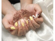 ミィー(31)/イエロー＆ホワイト