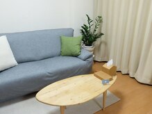 気ままなラクダ【肩こり/ヘッドスパ/リンパ/もみほぐし/足つぼ】の雰囲気（ゆったりお寛ぎ頂ける待合スペースあり◎）