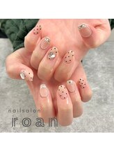 ロアンネイル(roan nail)/ドットネイル