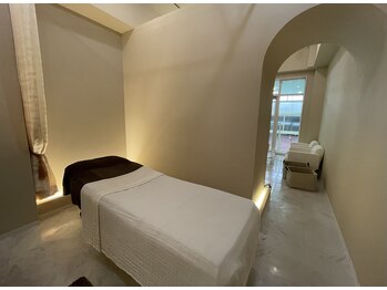 アイラッシュサロン アイクリ(EYECLI)/施術ベッド