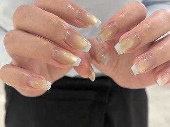 サンジュウヨン(34)/マグ×フレンチネイル 本間