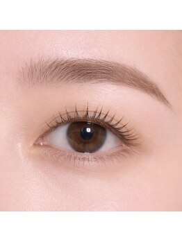 フォクシーラッシュ なんば店(FOXY LASH)の写真/【ハリウッドブロウリフト¥5900/美眉アイブロウWAX¥4000】顔の骨格、パーツバランスに合わせた黄金美眉へ★