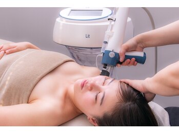 小顔フェイスラボ 鈴鹿店(小顔FaceLabo.)の写真/目に見えてわかる美肌効果◆厳選されたエイジングケア術【水光艶肌◆臍帯エクソソームを使用¥16,500】