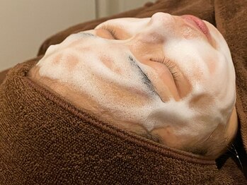 ルーナジェーナ(Luna llena)/汚れリセット、肌育の土台作り。